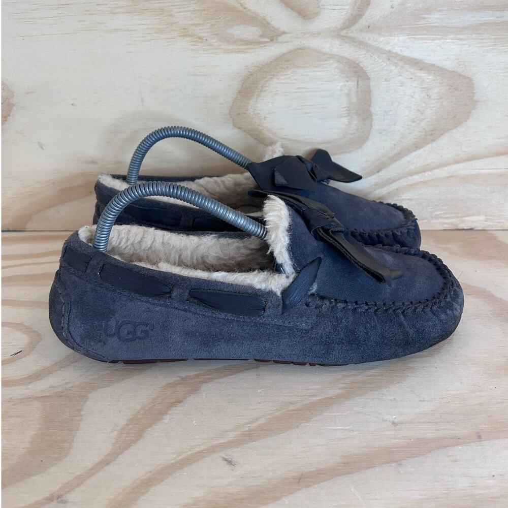 UGG - Dakota Shearling - Slippers Moccasin - Brown - Women's - 9 - S/N 1020031